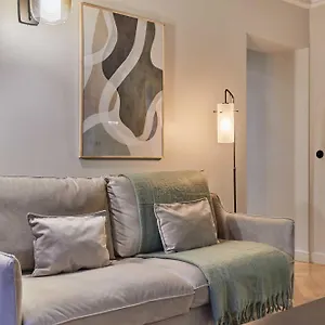 Cmg Batignolles/ Mairie Du 17ème Appartement